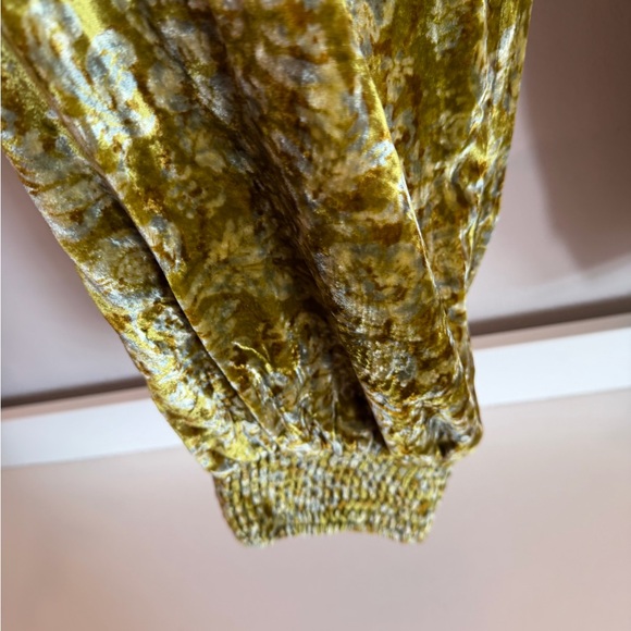 Anthropologie Olive Green Crushed Velvet Jogger Pants - Picture 4 of 7